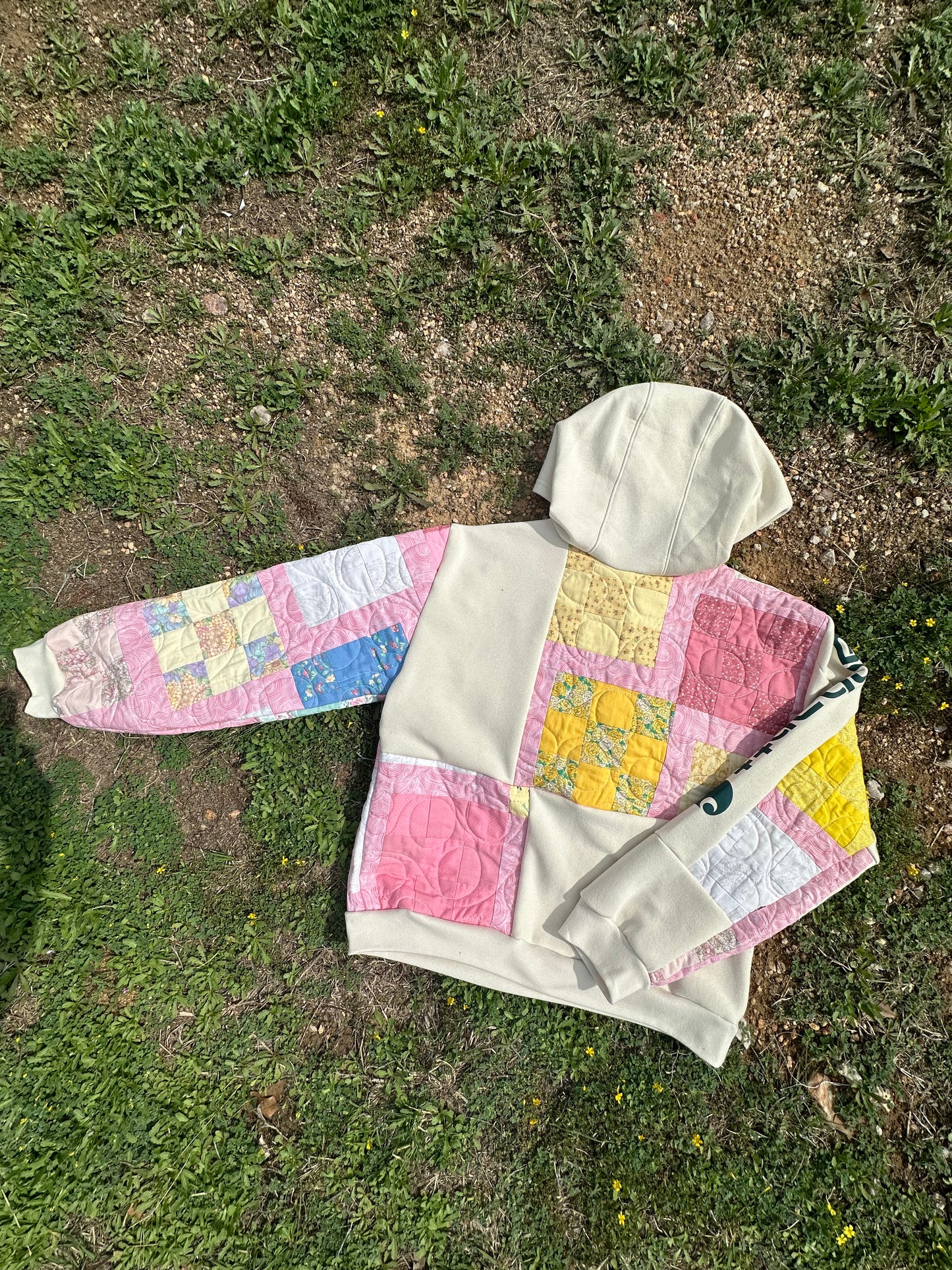 Millie Mae Quilted Hoodie ๐๐ (L)