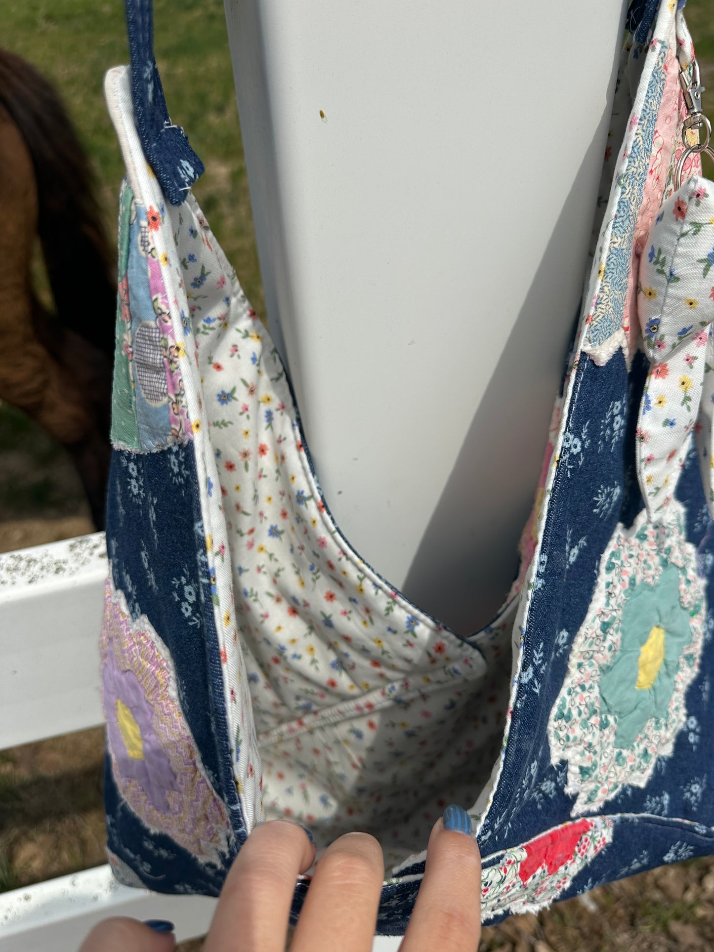 PETAL AND PATCH HOWDY HIPPIE BAG 🌷🪡