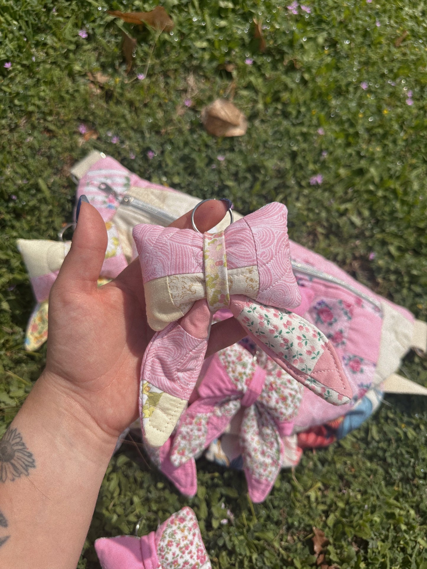 ROSIE BOW CHARM
