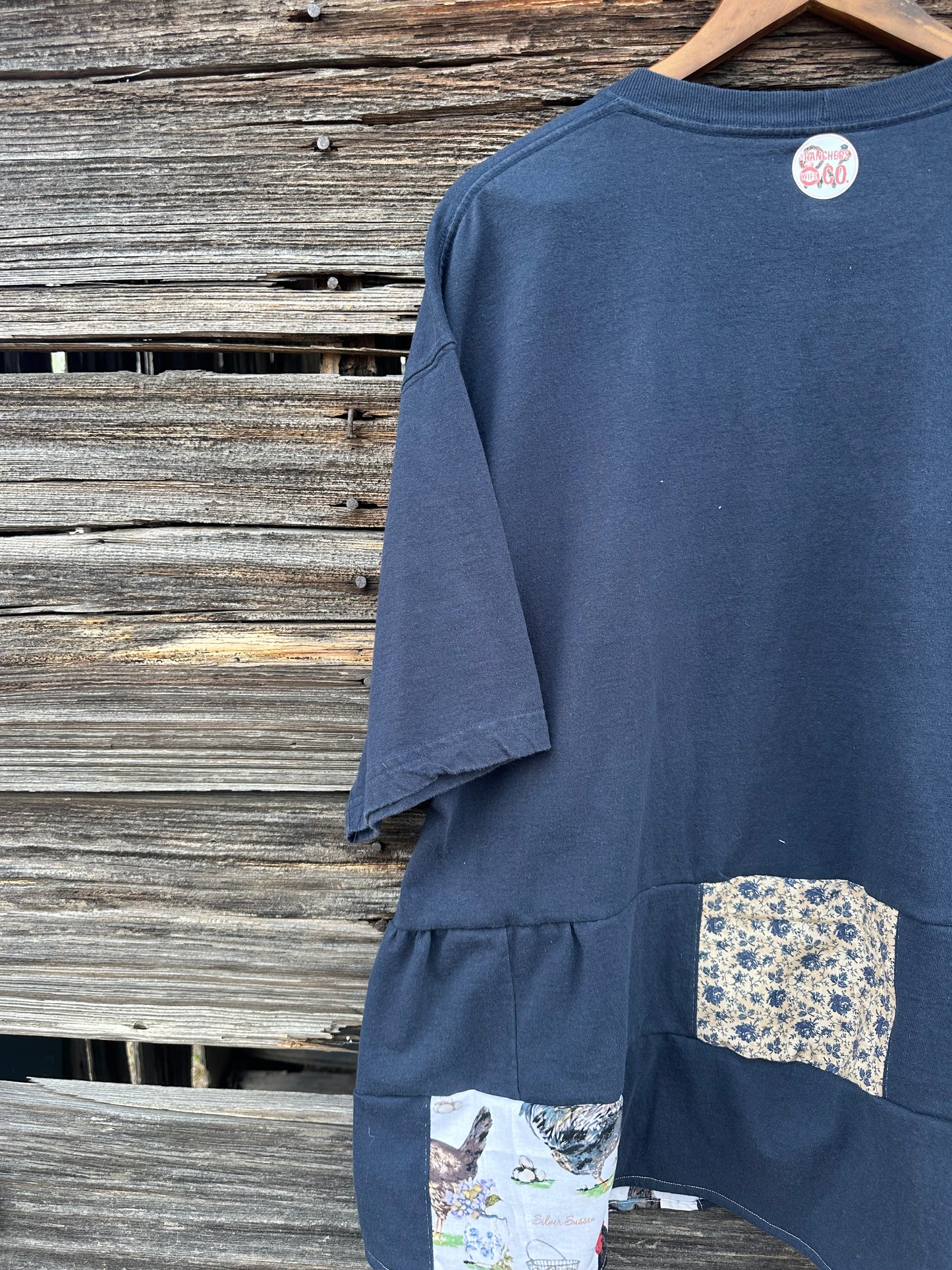 FLORAL CHICKEN QUILTED REWORK (XL)