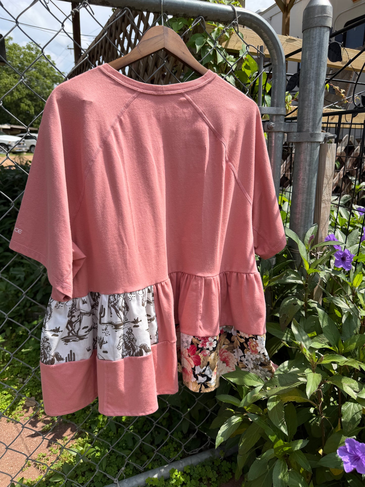 Coastal Cowgirl Carhartt tee (XL)