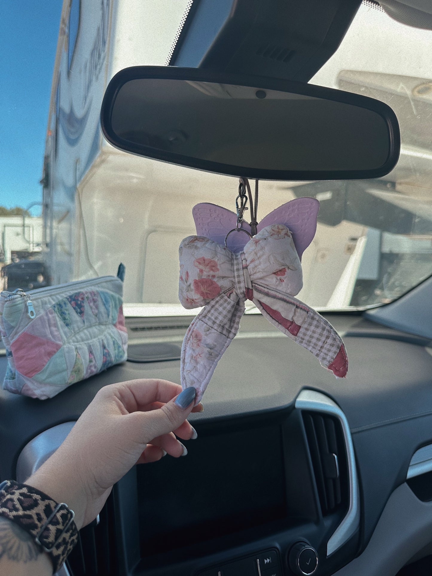 Floral gingham bow keychain