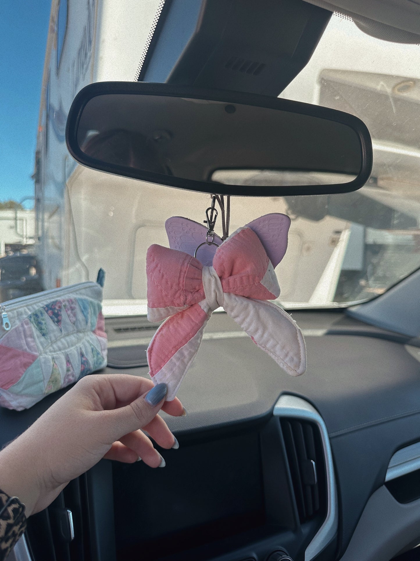 Pink quilted bow keychain