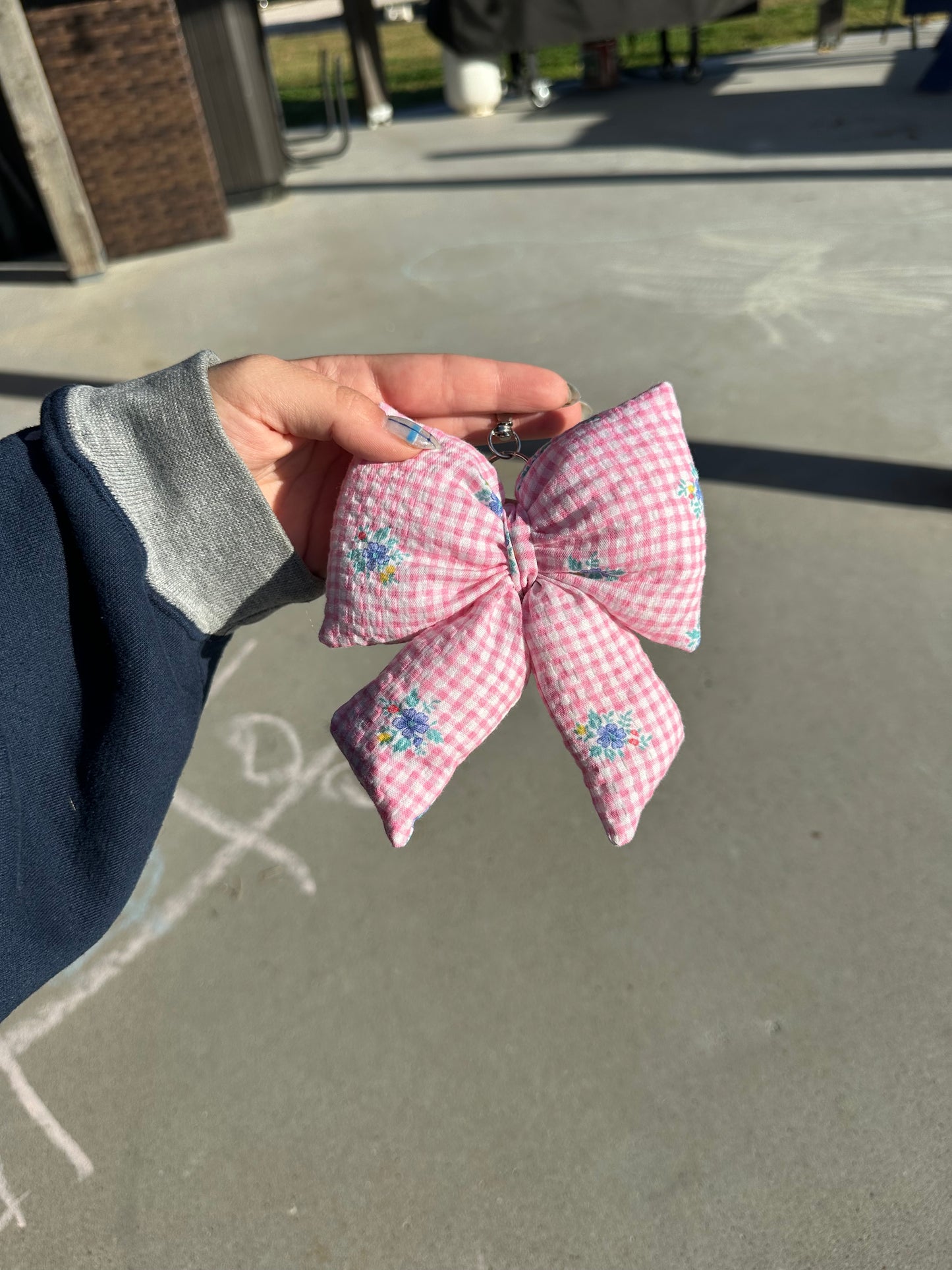 PINK GINGHAM BOW KEYCHAIN