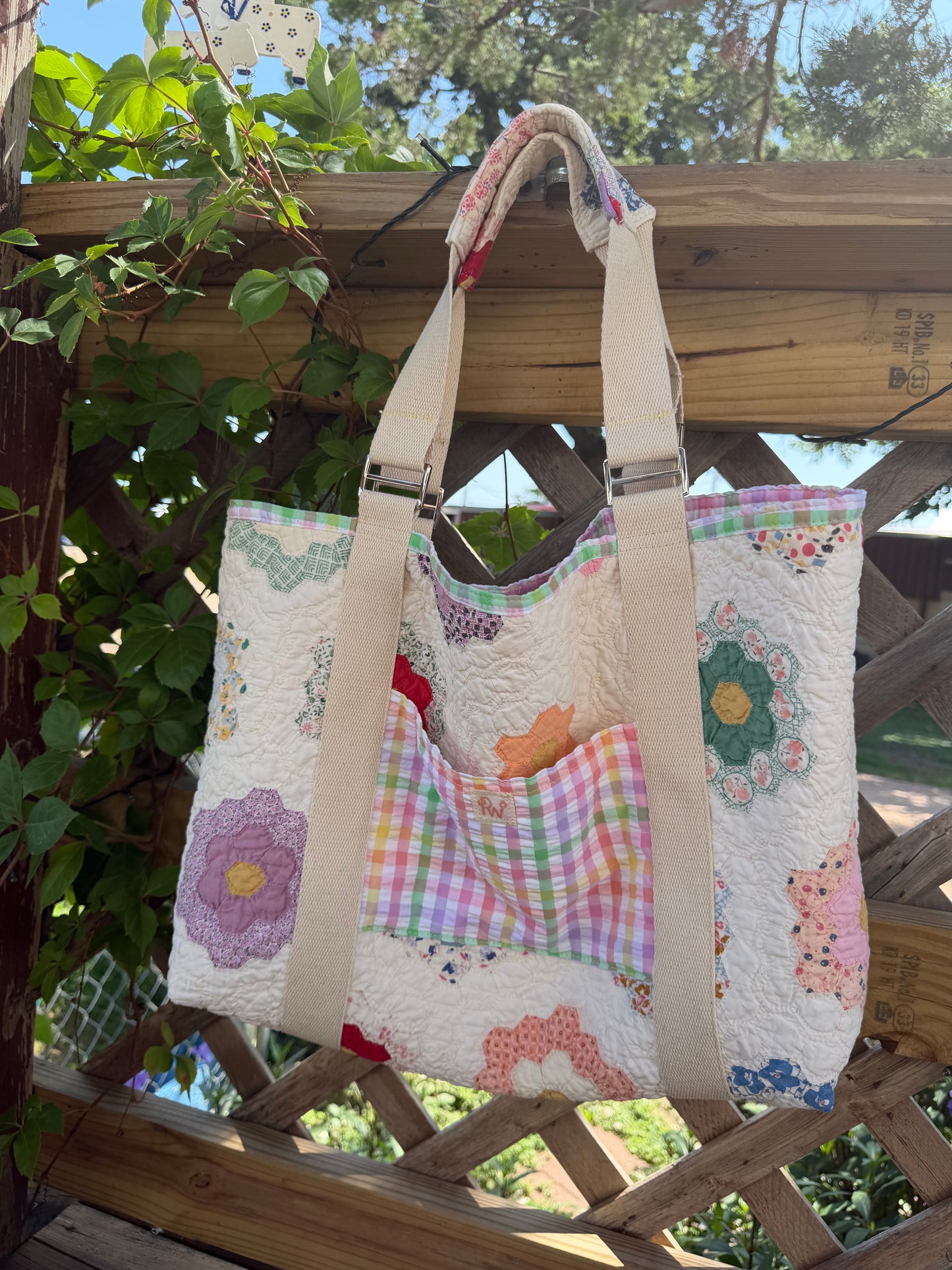 DAISY LANE TOTE 🌸