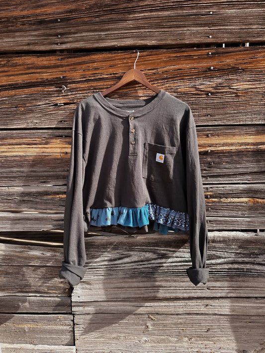 WILD OUTLAW Carhartt ruffle tee