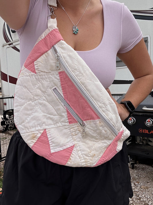 White & pink Fanny (DISCOLORED)