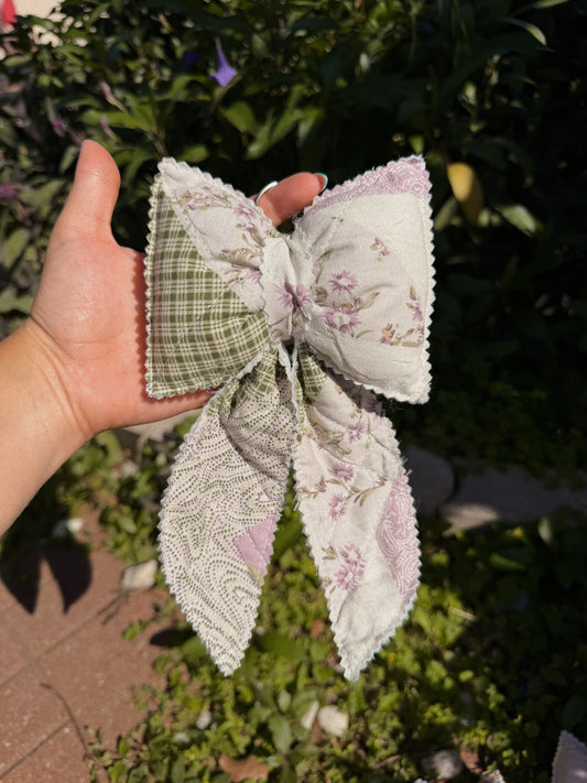 PEARL BOW (Medium size)