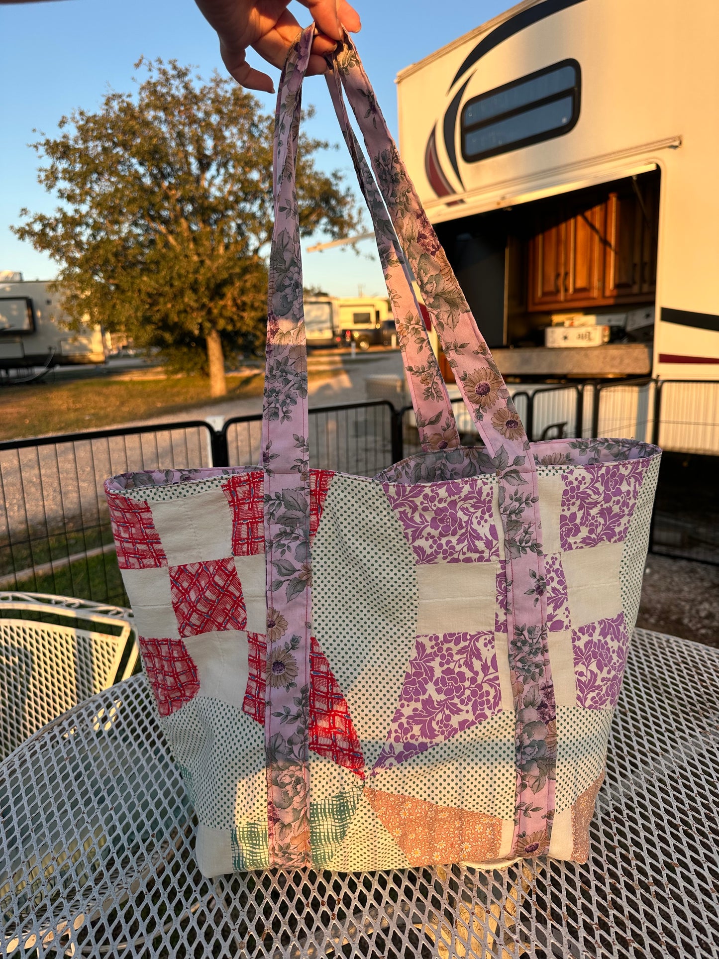 PURPLE FLORAL WIVES EVERYTHING TOTE