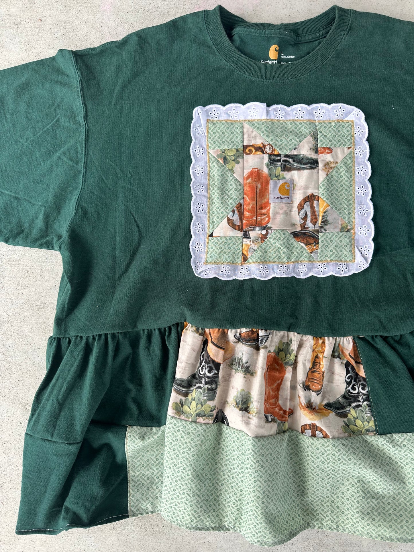 Quilted boot Sawtooth star tee (L)