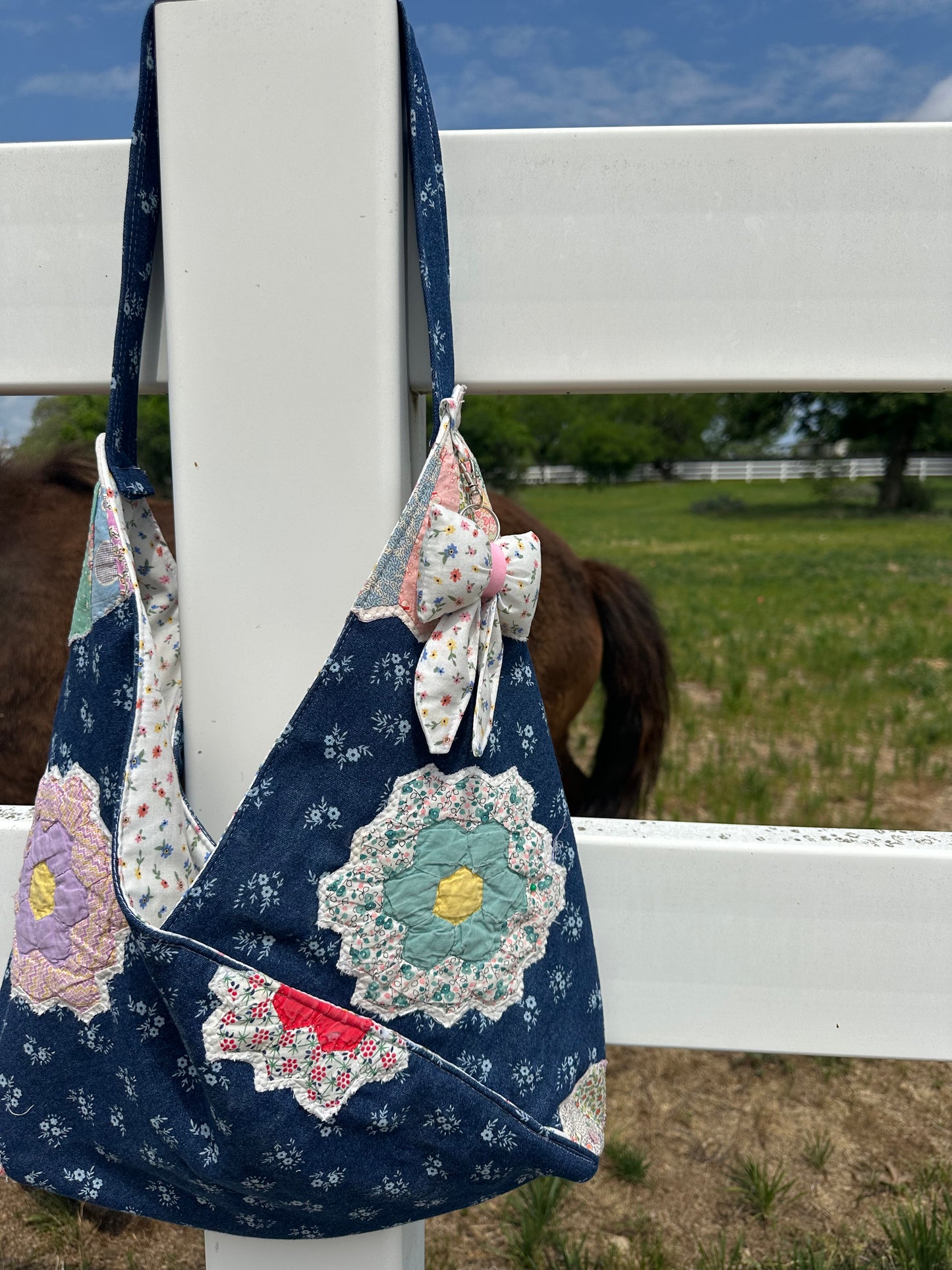 PETAL AND PATCH HOWDY HIPPIE BAG 🌷🪡