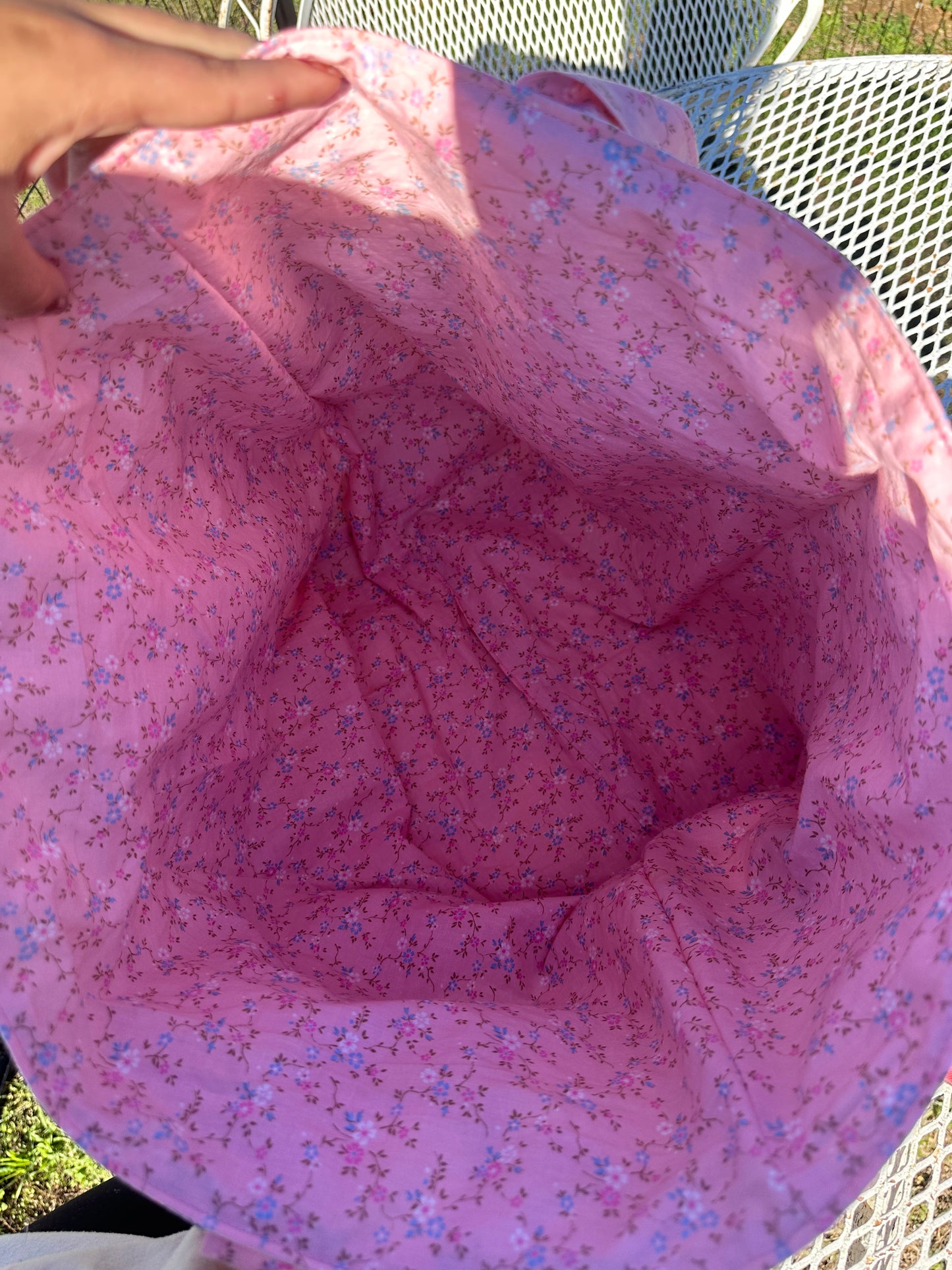 LIGHT PINK WIVES EVERYTHING TOTE