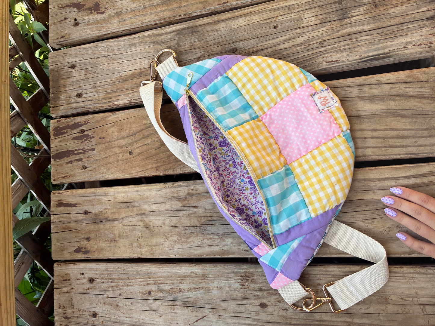 Picnic Fanny 🧺 💜