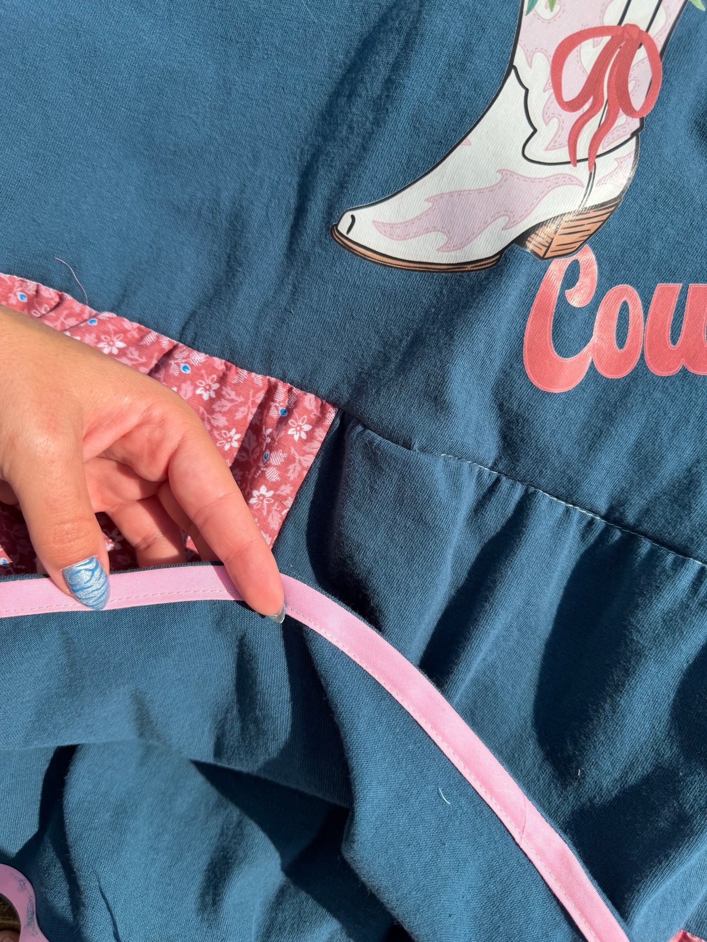 Blooming Cowgirl Carhartt tee (XL) 🌺