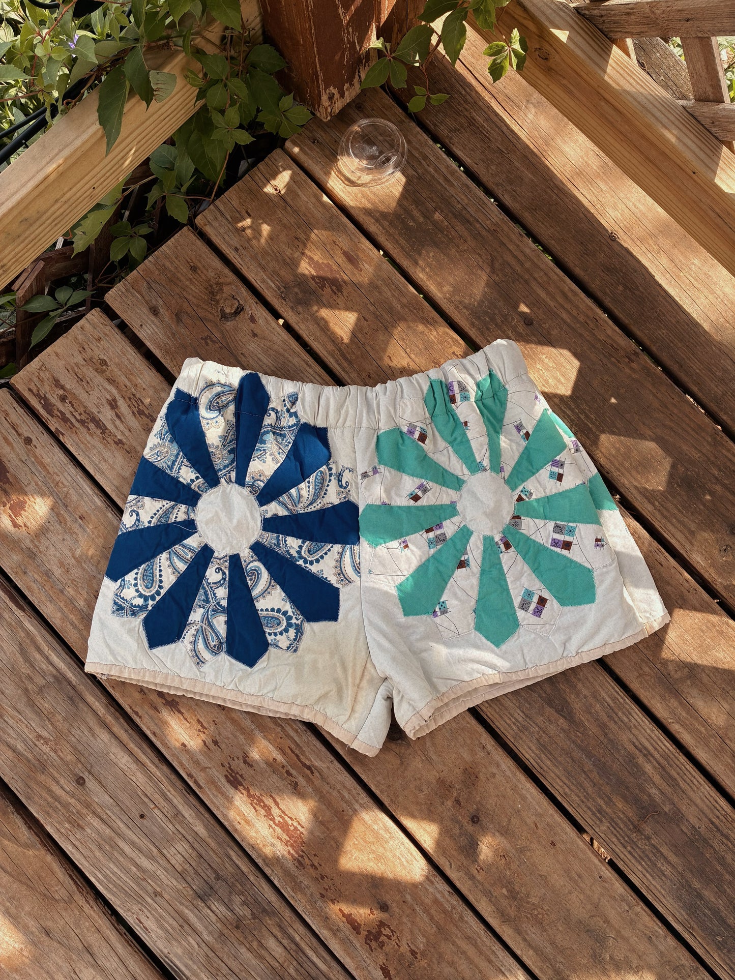 Lighthouse shorties (L/XL)