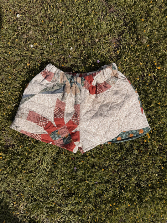 The Dixi Quilted Shorts (M/L)