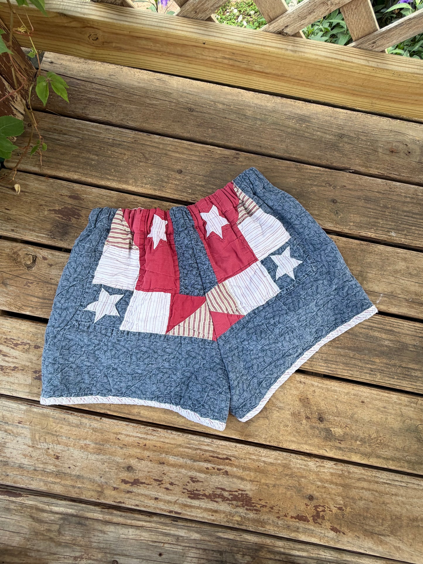 AMERICANA SHORTIES 🇺🇸 (M-L)