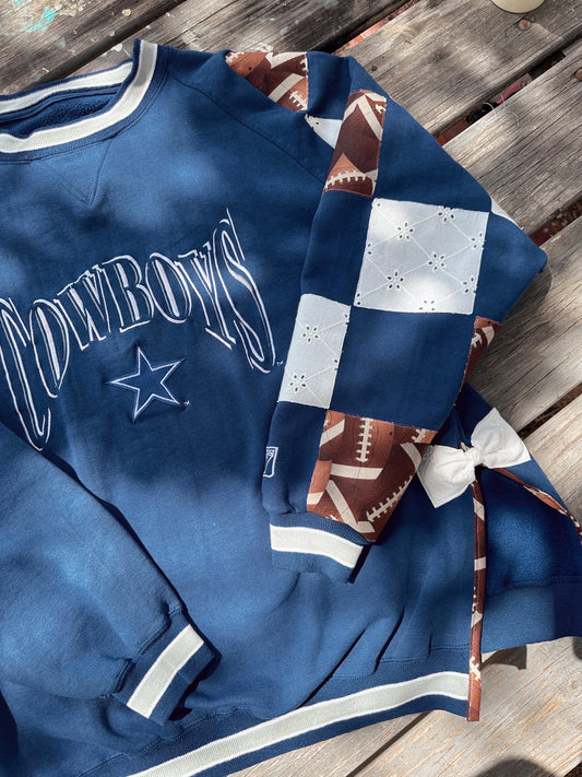 Cowboys Split Bow Crew (XL)