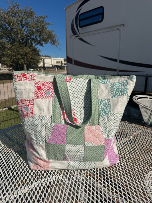 GREEN WIVES EVERYTHING TOTE