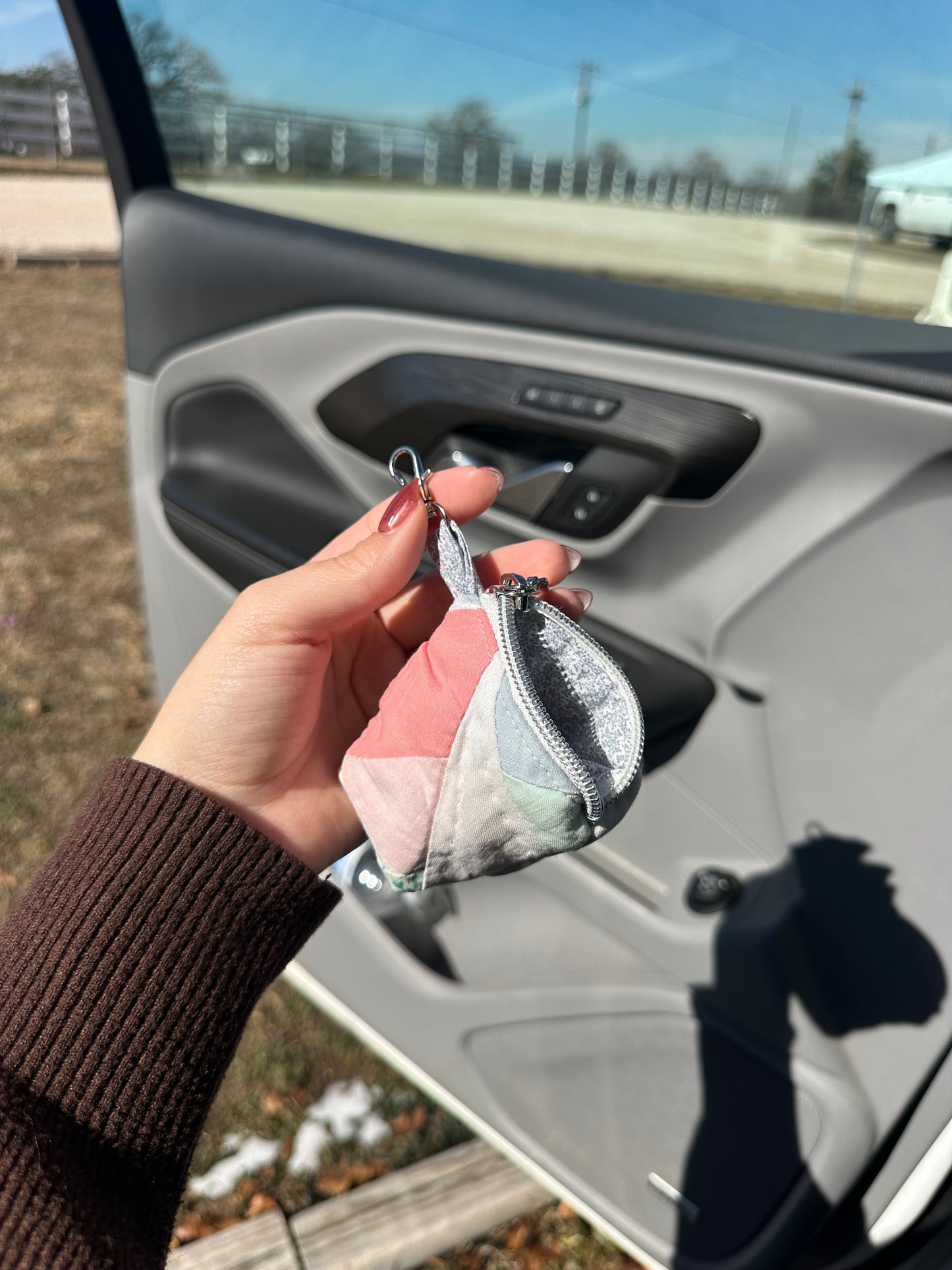 Rosie keychain Pouches 🌹