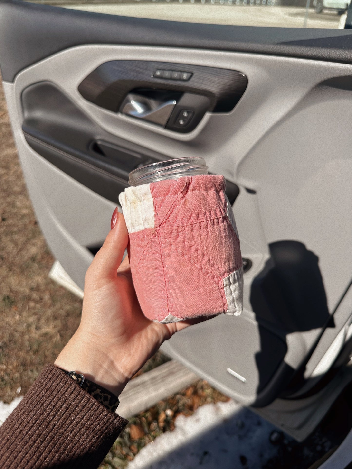 STRAWBERRY JAR KOOZIE