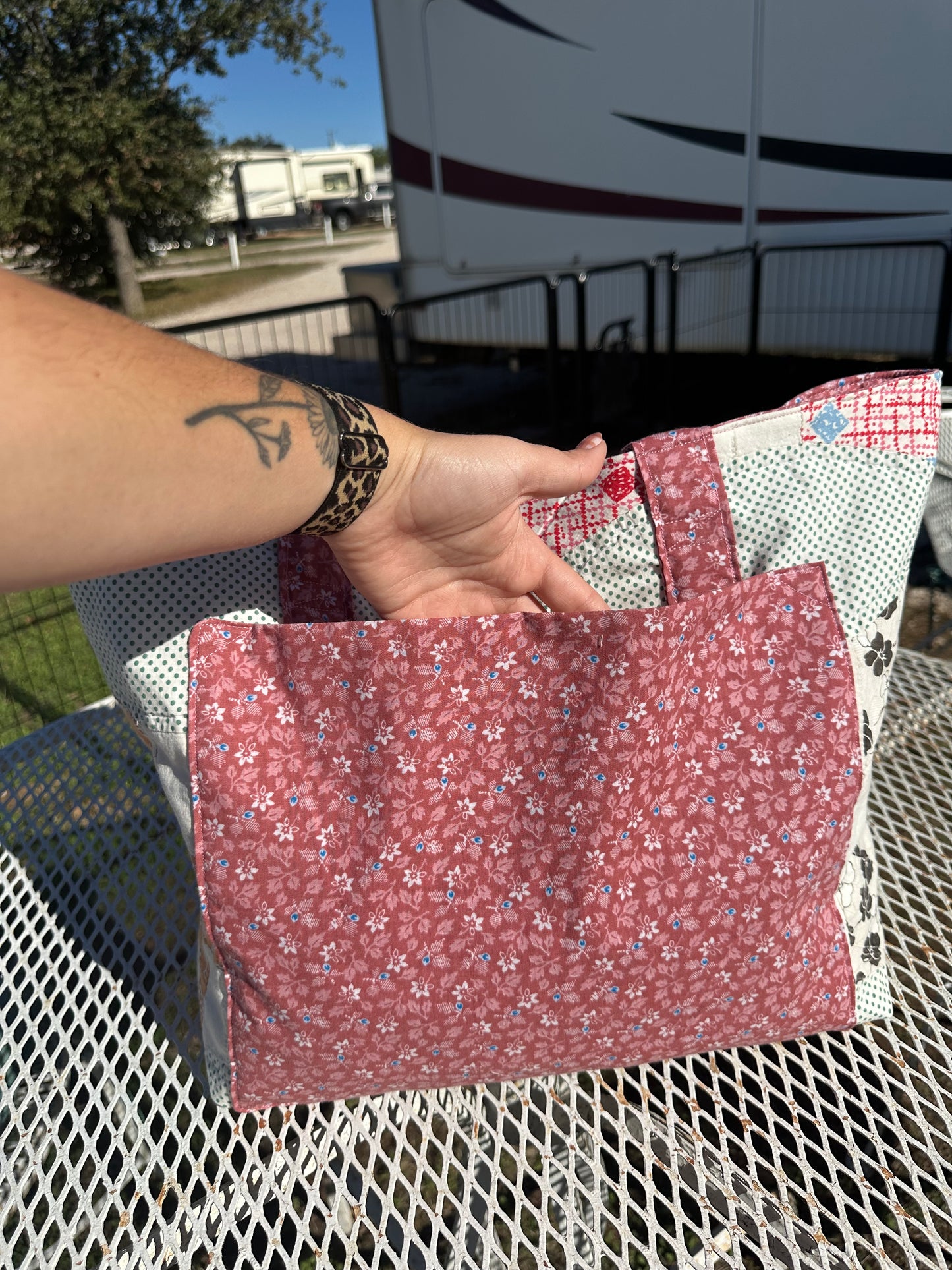 DARK PINK WIVES EVERYTHING TOTE