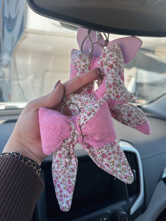 Girly bow Car charms💓