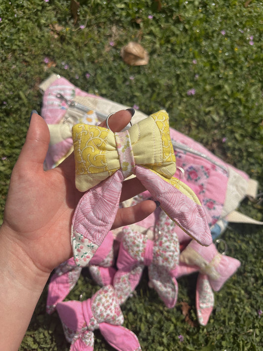 PINK LEMONADE BOW CHARM