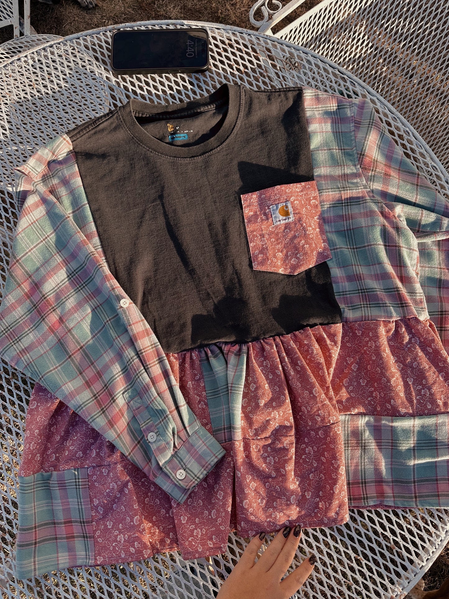 Pinks Flannel (fits a size L-XL)