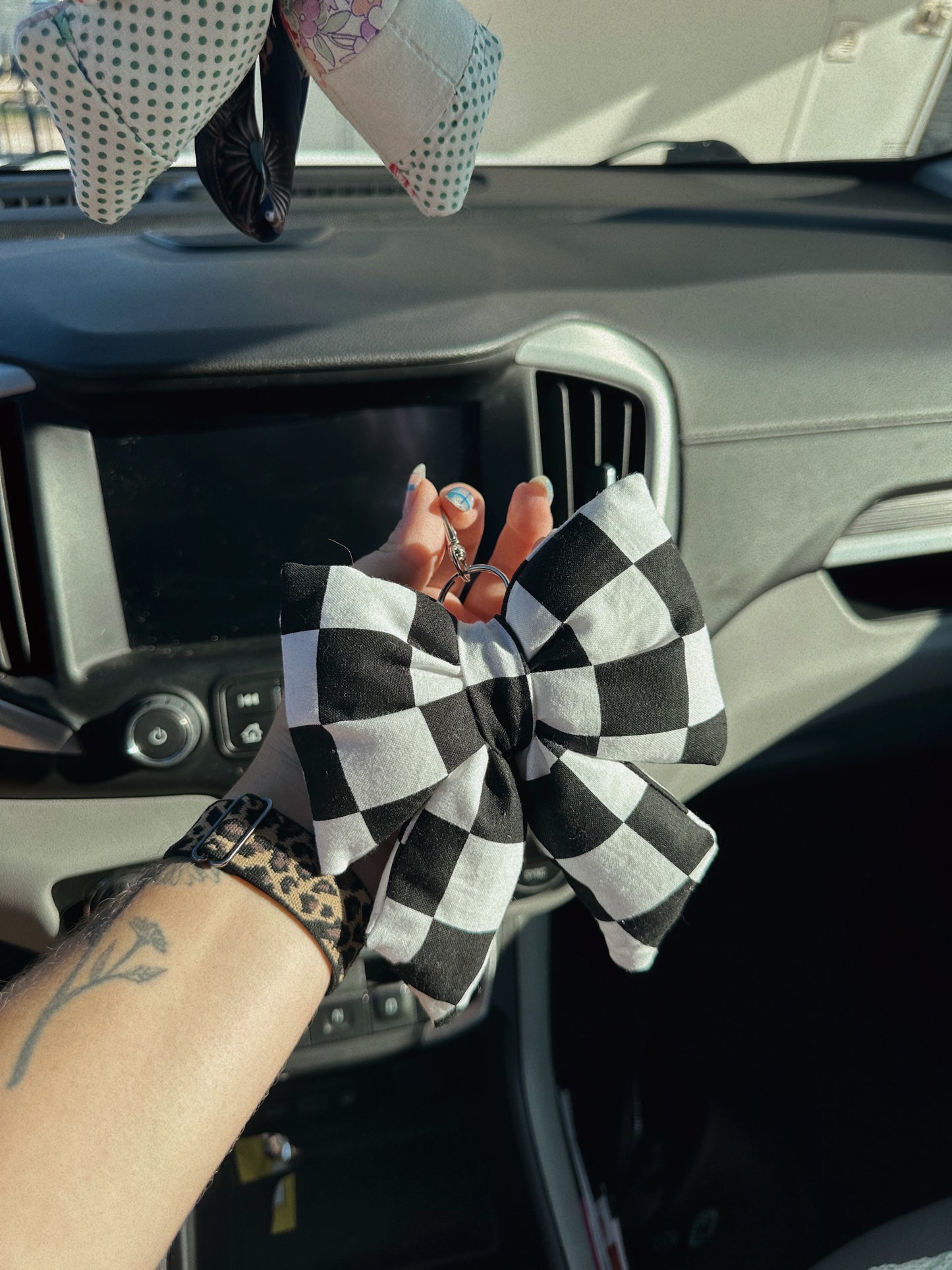 Checkered Puffy Bow keychain