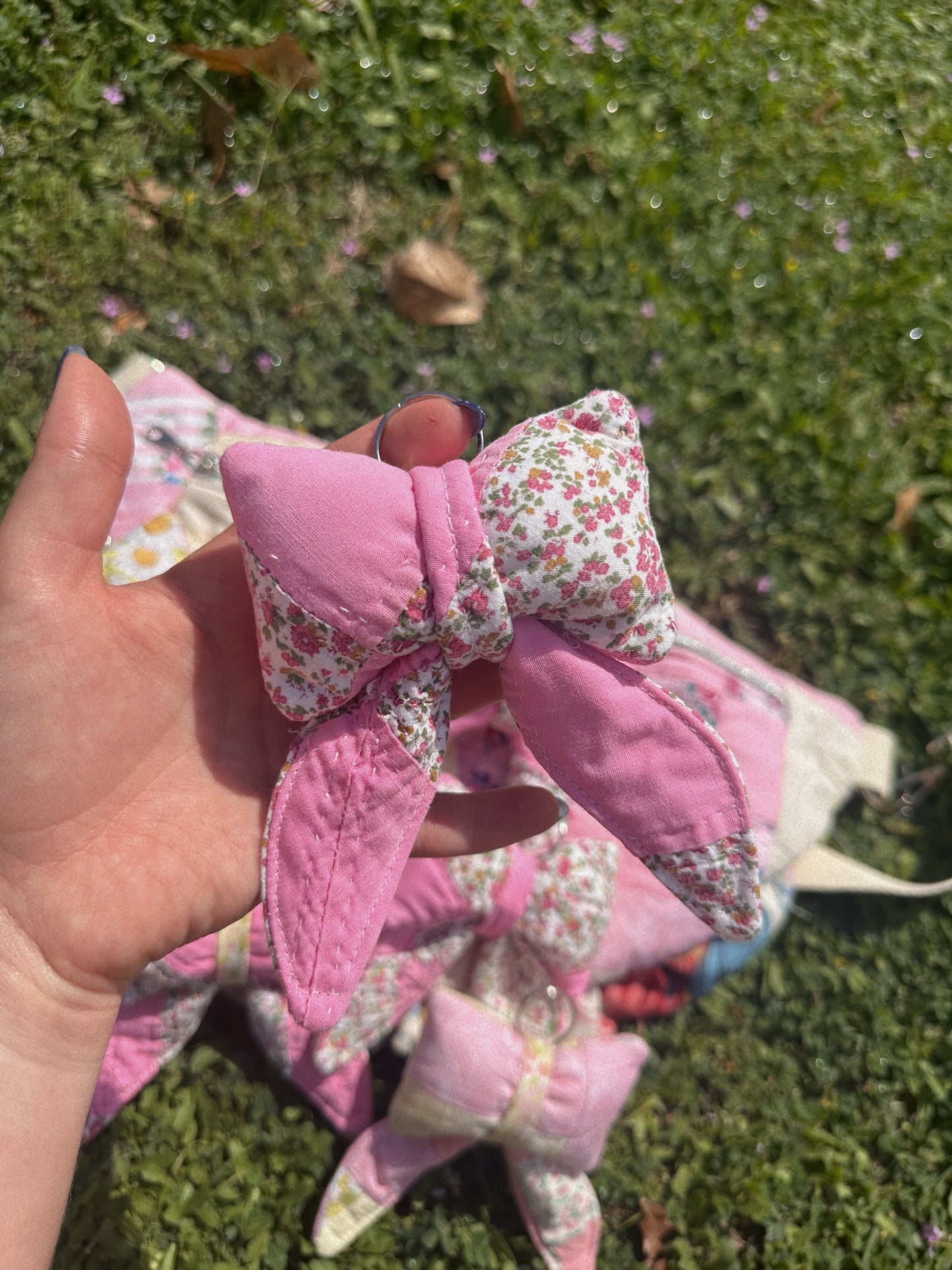 SPRING TIME BOW CHARM