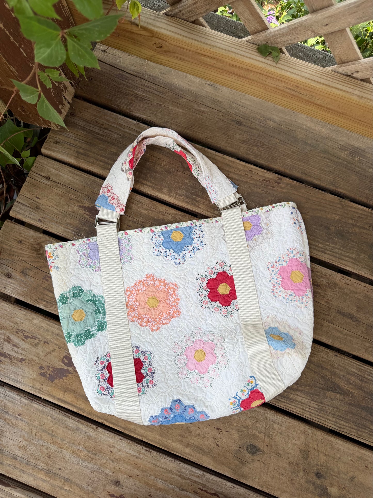 FLOWER GARDEN TOTE
