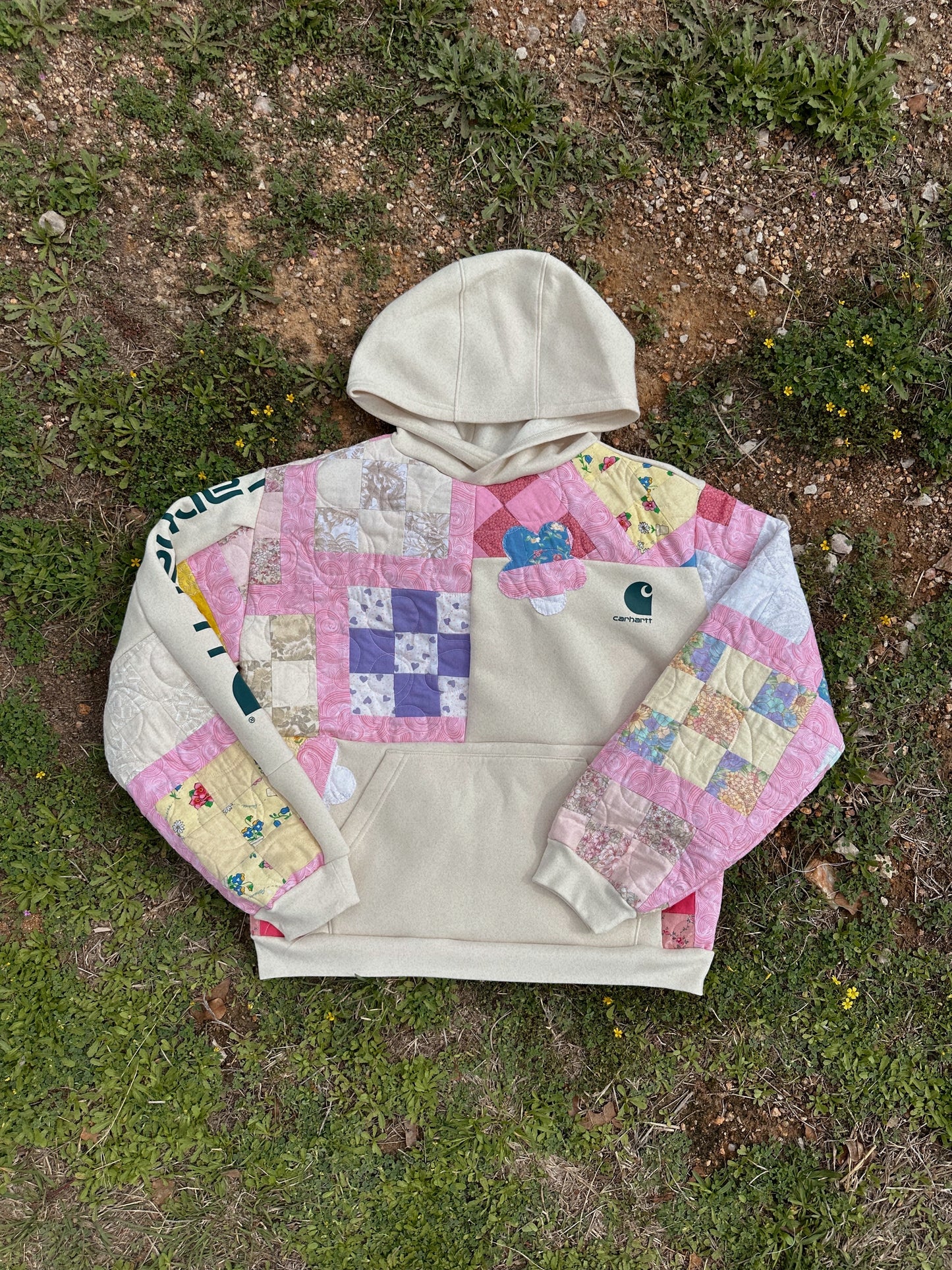 Millie Mae Quilted Hoodie 🎀💐 (L)