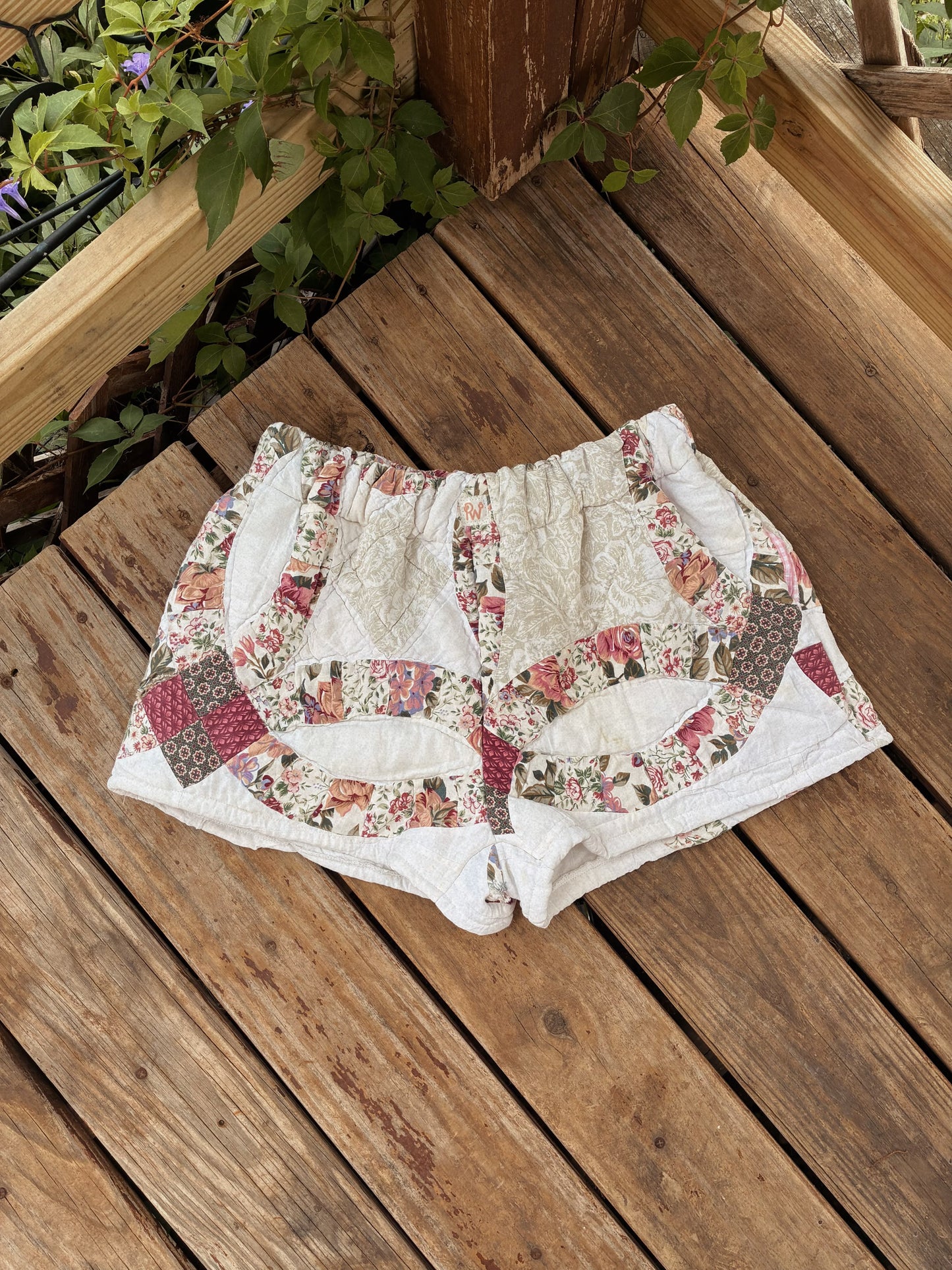 Summer Roses Shorties (L/XL)