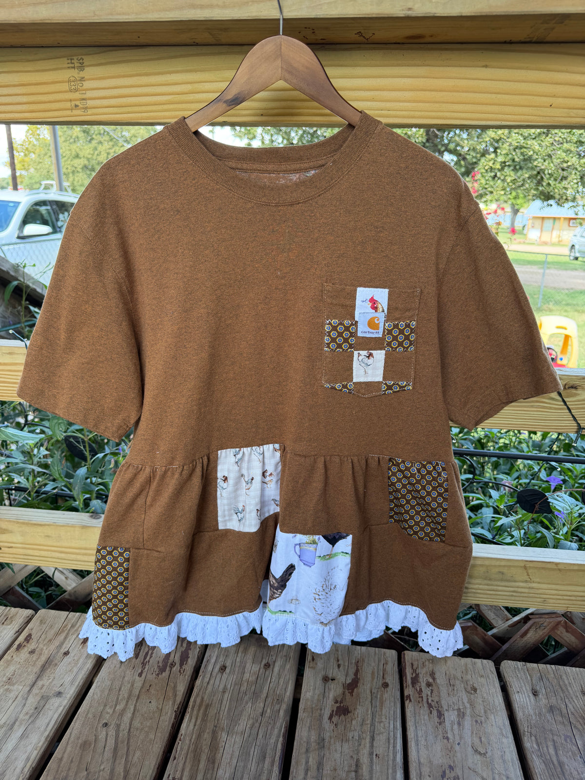 In the Coop Carhartt Tee (M) 🐓🌾